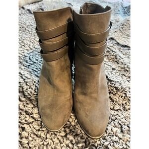 Women's Sam & Libby Tan Ankle Boots Size 8.5